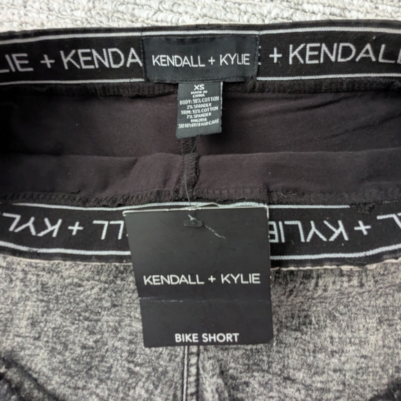 🔷NWT - Kendall & Kylie Black Combination  Cut-Off Jean And Bike Shorts In One - Picture 5 of 9